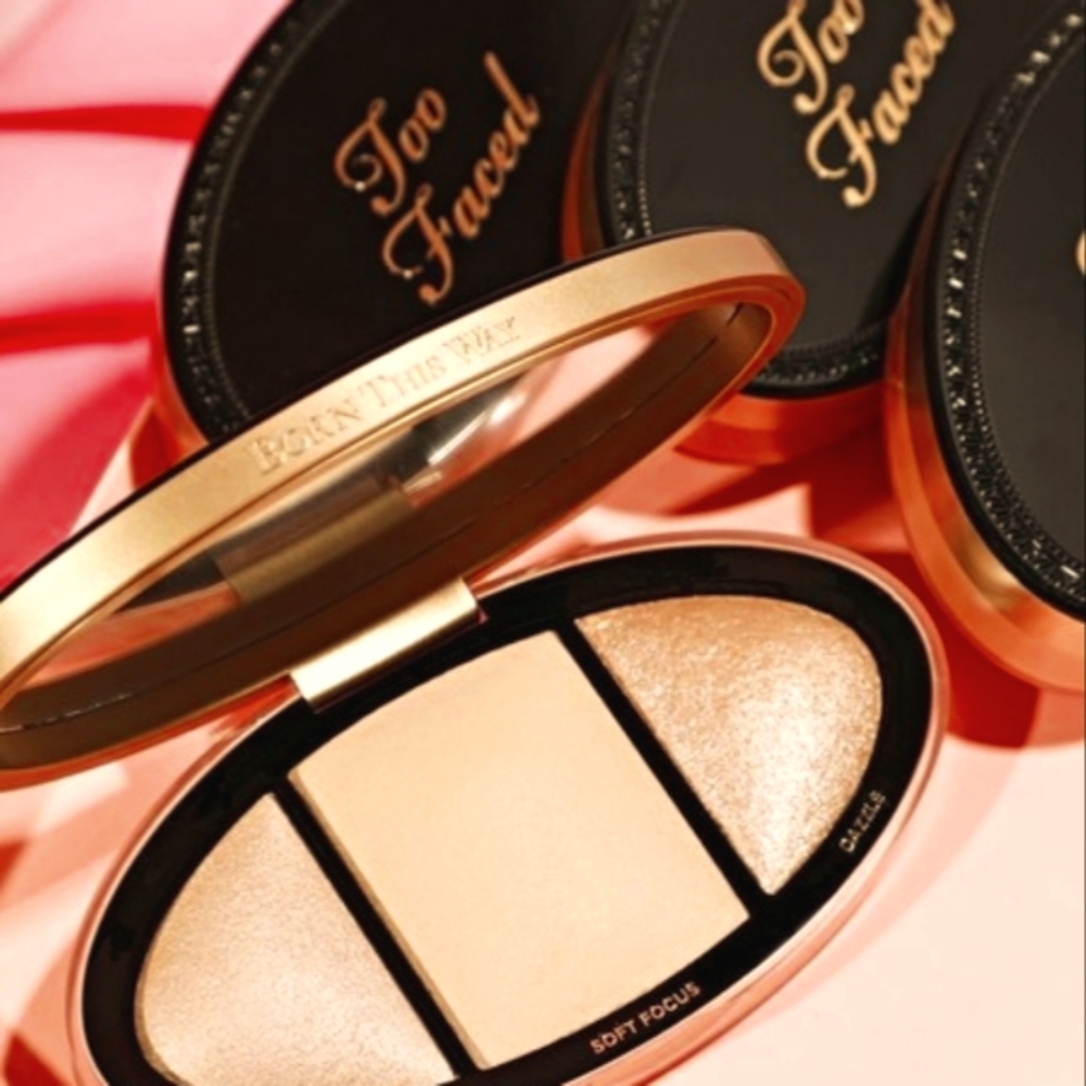 Too Faced Highlighter-